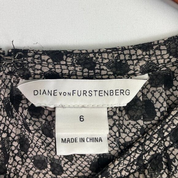 Diane Von Furstenberg Ria Floral Print Belted Pleats Chiffon Dress Black 6 - Picture 8 of 11